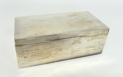 Lot 1166 - A Victorian silver table cigarette box, of...