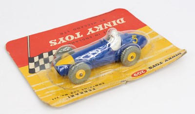 Lot 1138 - Dinky Toys No. 209 Ferrari racing car...