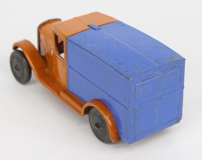 Lot 1095 - Dinky Toys No. 22D pre-war delivery van...