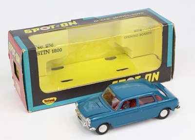 Lot 1021 - Spot On Models by Triang No.286 Austin 1800,...