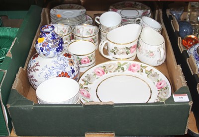 Lot 59 - A collection of ceramics to include Royal...