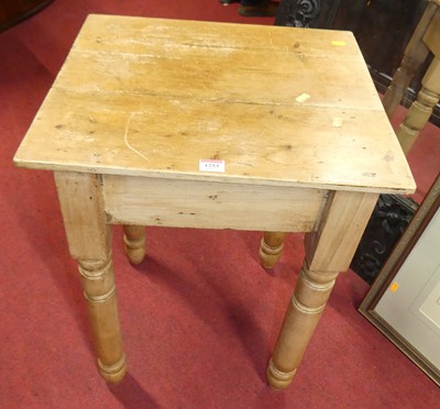 Lot 1253 - A small Victorian pine square occasional table...