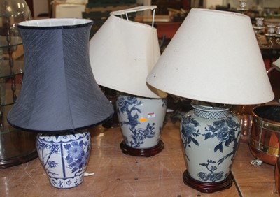 Lot 95 - A pair of modern Chinese blue and white ginger...