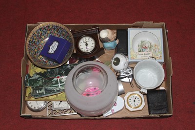 Lot 174 - Miscellaneous items to include an acid etched...