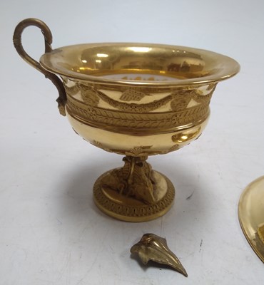 Lot 180 - Miscellaneous items to include a Dresden...