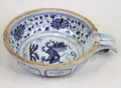 Lot 207 - A Chinese blue and white porcelain dish,...