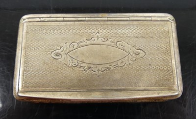 Lot 323 - A 19th century continental silver snuff box...