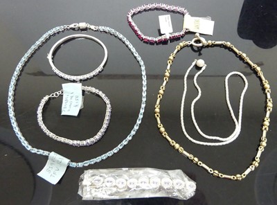 Lot 349 - A collection of silver and semi-precious set...