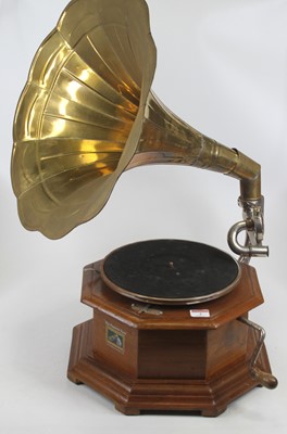 Lot 2 - A reproduction Gramophone Company His Master's...