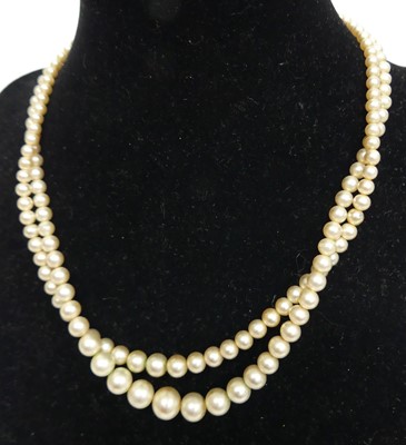 Lot 361 - A Ciro cultured pearl graduated double string...