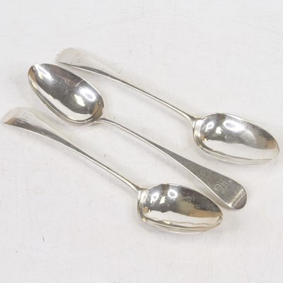 Lot 291 - A pair of George III silver table spoons in...