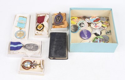 Lot 370 - Sundry masonic gilt metal and enamel jewels...