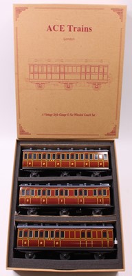 Lot 201 - ACE Trains set No.1 six-wheeled LMS coaches,...