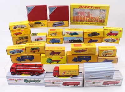 Lot 1322 - 30 Dinky Toys Atlas Editions boxed model group...