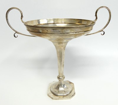 Lot 84 - An early 20th century silver twin handled...
