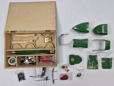 Lot 1724 - A wooden box containing a quantity of Meccano...