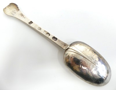 Lot 1128 - A Charles II silver trefid spoon, having bold...