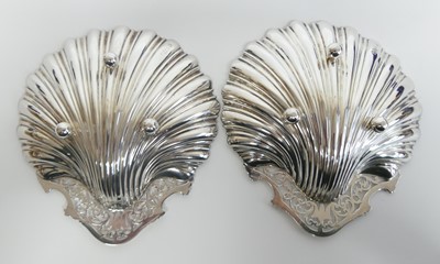 Lot 82 - A cased pair of early 20th century silver...