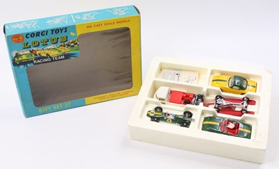 Lot 1399 - Corgi Toys Gift Set 37 Lotus Racing Team set...