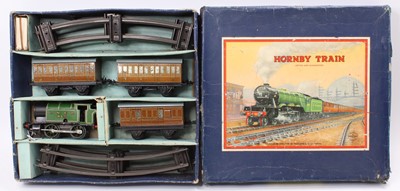 Lot 283 - Hornby post-war clockwork No.101 passenger set...