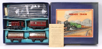 Lot 284 - Hornby post-war clockwork No.101 passenger set...