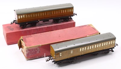 Lot 303 - 1935-41 Hornby two No.2 NE Passenger coaches,...