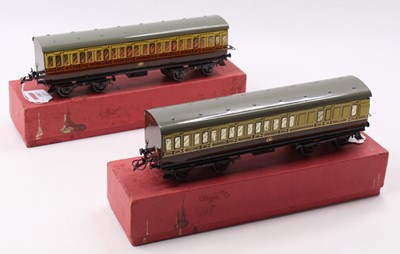 Lot 304 - 1935-41 Hornby two No.2 GW Passenger coaches,...