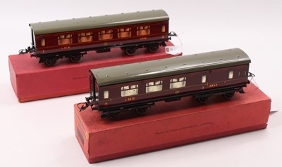 Lot 309 - 1937-41 Two Hornby No.2 corridor coaches LMS,...