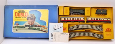 Lot 526 - EDP15 Hornby-Dublo 3-rail passenger set...