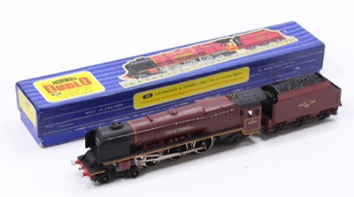 Lot 518 - 3226 Hornby-Dublo 3-rail loco & tender ‘City...