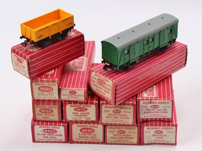 Lot 523 - Twelve Hornby-Dublo goods wagons, all Super...