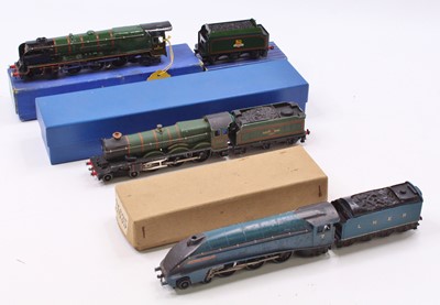 Lot 559 - Three Hornby-Dublo 3-rail locos & tenders:...