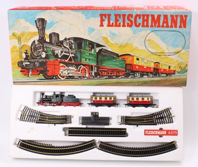 Lot 491 - Fleischmann H0 passenger train set no.6375...