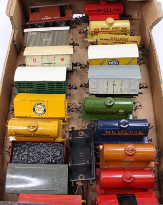 Lot 319 - Large tray containing unboxed twenty Hornby...