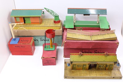 Lot 336 - Pre-war Hornby buildings: 1939-41 No.4E...