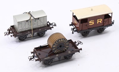 Lot 363 - Three Hornby 4-wheeled Southern goods wagons:...