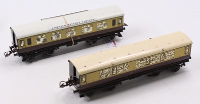 Lot 376 - Two 1937-41 Hornby GW corridor coaches brown &...