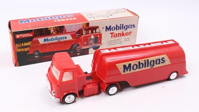 Lot 1966 - A Lucky Toys Telsada plastic friction drive No....