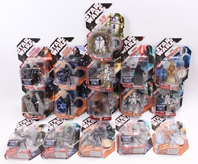 Lot 823 - A collection of 16 various Star Wars modern...