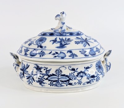 Lot 1113 - A Meissen blue and white porcelain tureen,...