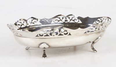 Lot 212 - A George V silver dish having a shaped pierced...