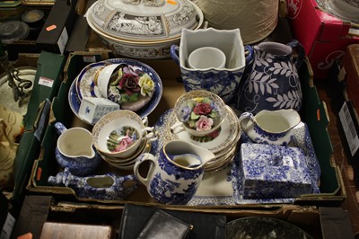 Lot 471 - A collection of ceramics to include Hanleigh...