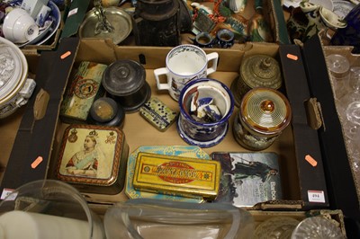 Lot 494 - Miscellaneous items to include a Victorian...