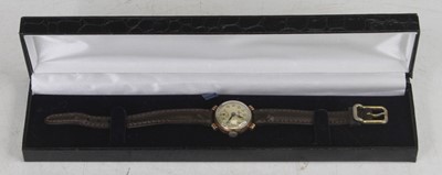 Lot 341 - A lady's Accurist 9ct gold cased cocktail...