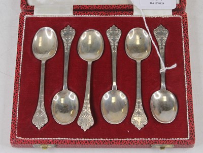 Lot 257 - A cased set of silver coffee spoons, Sheffield,...