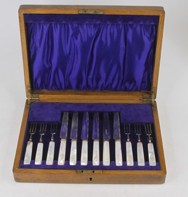 Lot 268 - A cased set of six silver plated and mother of...