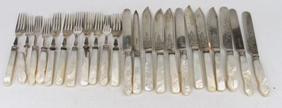 Lot 270 - A collection of silver bladed and mother of...