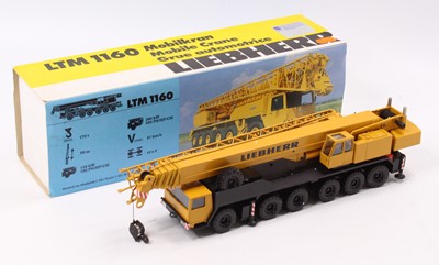 Lot 880 - A Conrad No. 2082 1/50th scale Liebherr LTM...