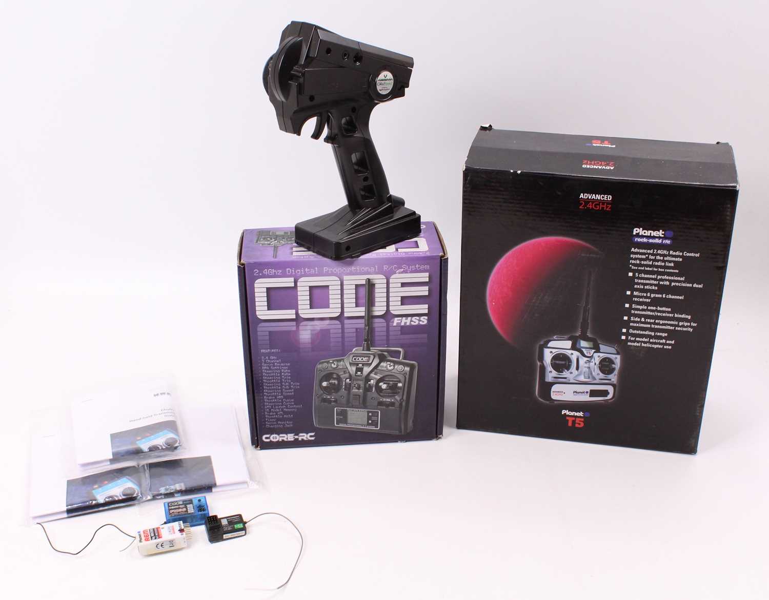 Lot 92 - A boxed Planet T5 advanced 2.4GHz Radio...