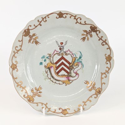 Lot 1426 - A Chinese armorial porcelain plate, Qianlong...